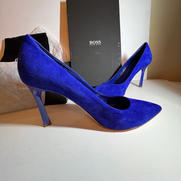 Hugo Boss “Bonette” Blue Suede heels Size 8 - Picture 2 of 9